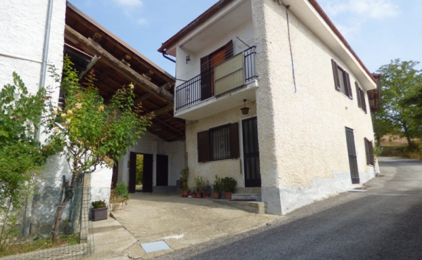 CASCINA VENDITA LANGHE (16)