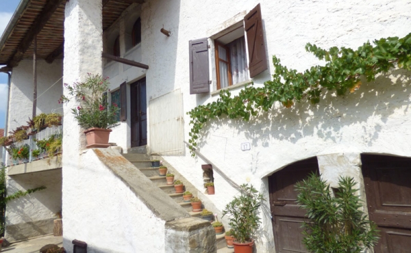 CASCINA VENDITA LANGHE (28)