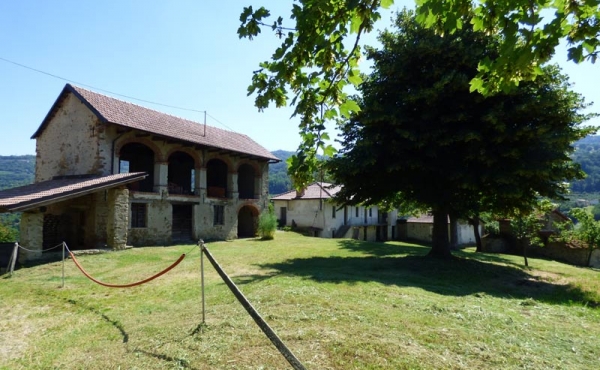 cascina con terreno (36)