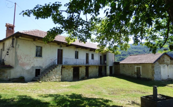 cascina con terreno (46)
