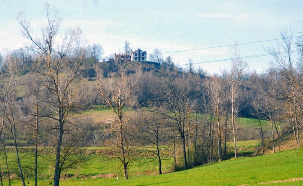 RUSTICO VENDITA LANGHE (1)