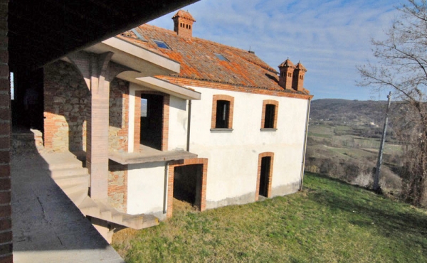 RUSTICO VENDITA LANGHE (19)