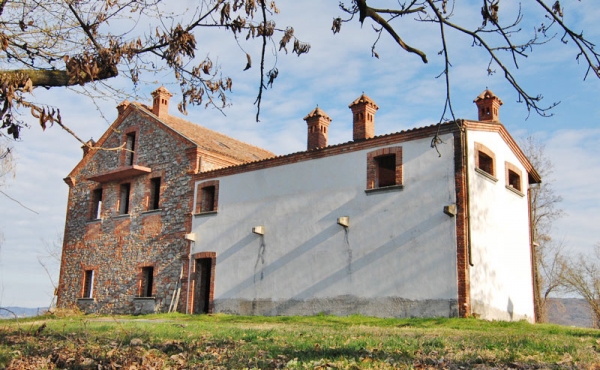 RUSTICO VENDITA LANGHE (20)