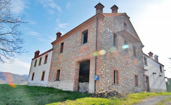 RUSTICO VENDITA LANGHE (22)