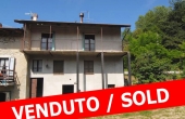 FSL009, Casa con terreno in Alta langa