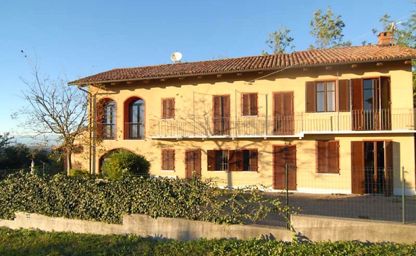 casa di campagna  LANGHE (13)