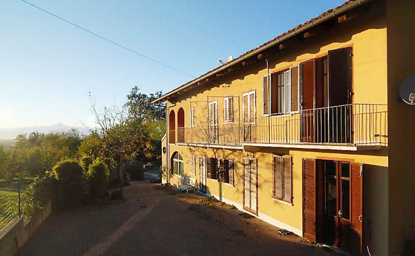 casa di campagna  LANGHE (18)