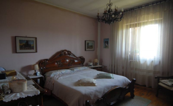Villa con giardino (38)
