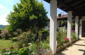 Villa con giardino (23)