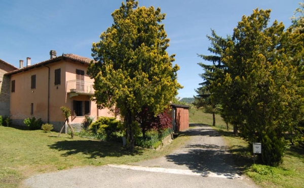 Cascina vendita langhe (2)