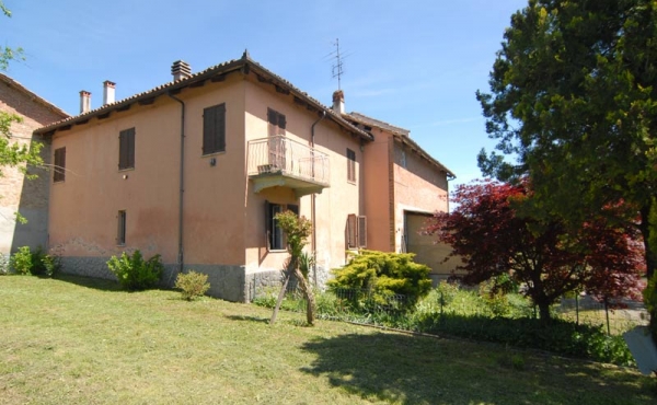 Cascina vendita langhe (5)