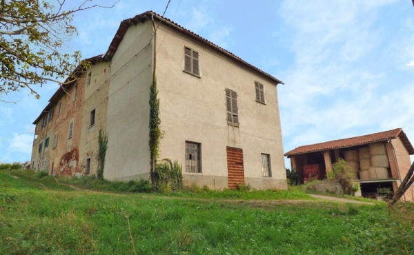 rustici-vendita-vicoforte-(39)
