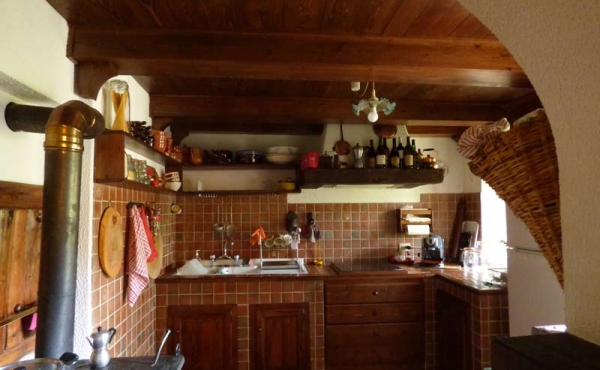 Rustici-in-pietra-con-terreno-(58)
