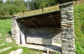 Rustici-in-pietra-con-terreno-(16)