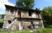 Rustici-in-pietra-con-terreno-(30)