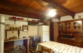 Rustici-in-pietra-con-terreno-(50)