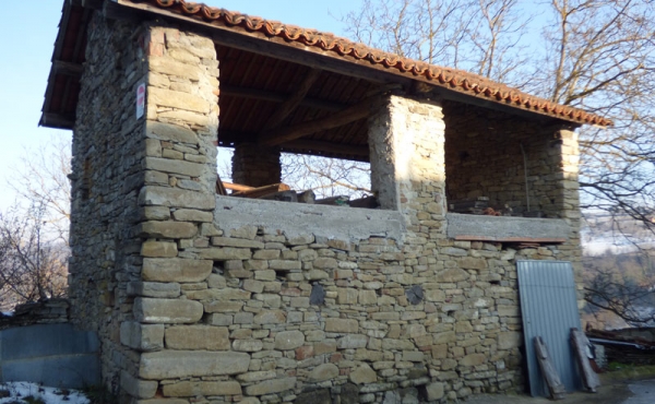 3 Rustici in pietra (37)