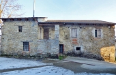 3 Rustici in pietra (76)
