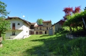 Cascina a corte con terreno (2)
