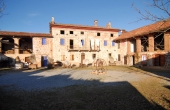 Cascina storica con terreno (8)