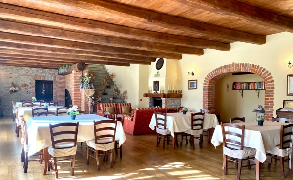 agriturismo vendita langhe (7)