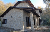 CML023, Stone House with Land in Panoramic Location 