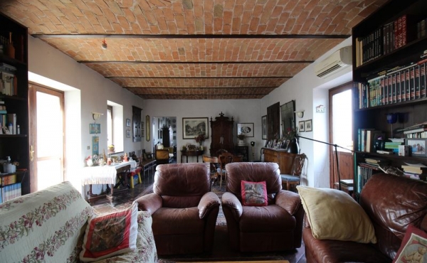 Casa_vendita_Neive (17)