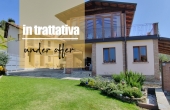 BLV029, Casa con piscina tra i vigneti 