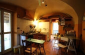 Cascina ex convento con terreno (65)