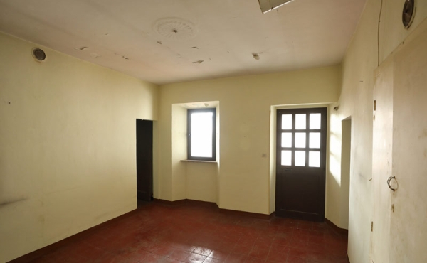 Casa in centro paese Novello (28)