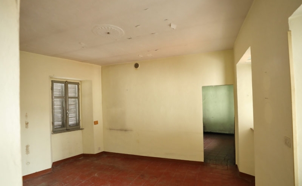 Casa in centro paese Novello (25)