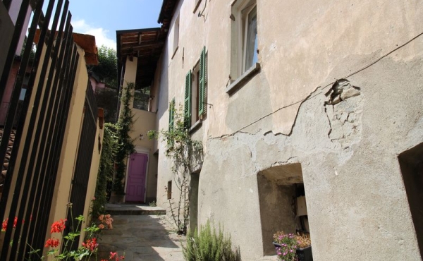 Casa in Dogliani con giardino (53)
