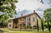 VNM004, Elegant residence with 1 ha of land, swimming pool and tennis court