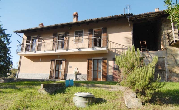 Casa con giardino vendita Monforte (1)