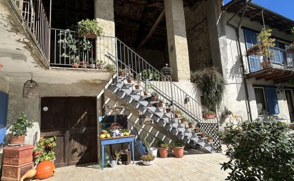 Cascina_vendita_langhe (88)