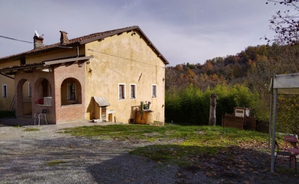 cascina ex convento con terreno (4)