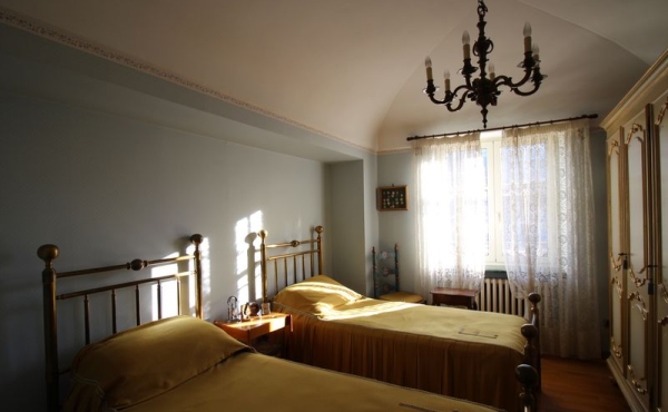 Casa con 4 appartamenti (43)
