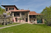 MZN066, Cascina in pietra con terreno